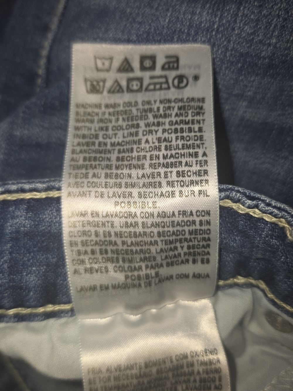 Levis Superlow 518 Bootcut Low Rise Jeans Medium Wash Size 9 S/C Short - Picture 6 of 9